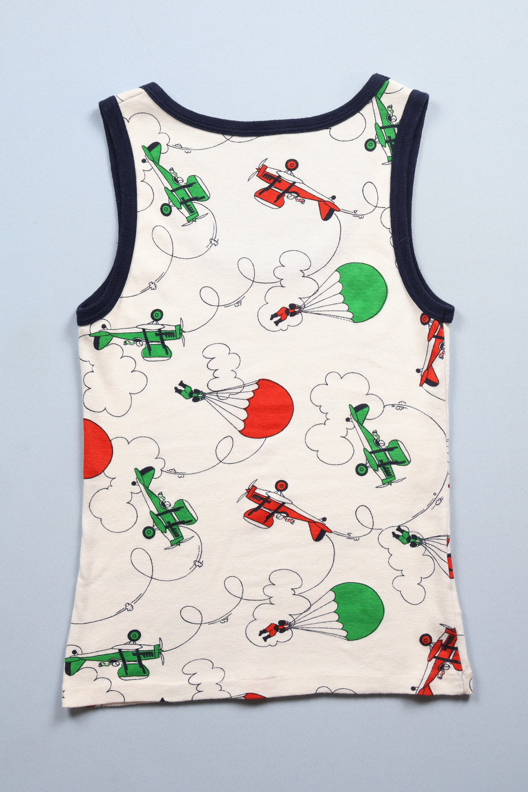 782. 1970s Vest with airplanes/parachute pattern